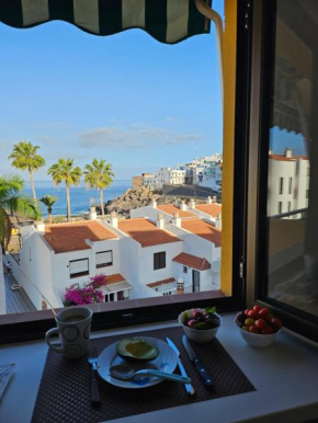 Family apartment with 3 bedrooms and balcony near Los Gigantes and ocean
